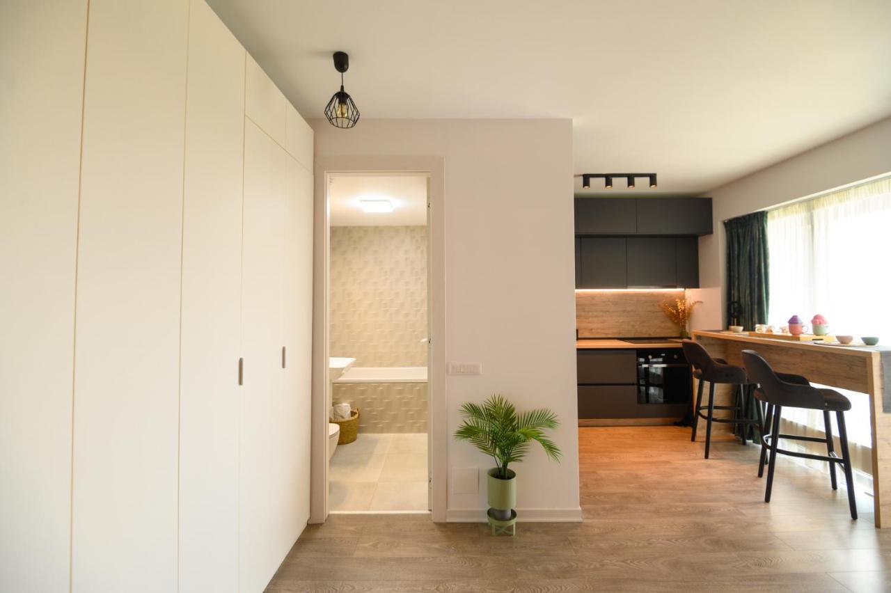 North Twin Apartment Bucharest Exterior photo